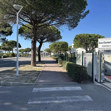 Renove, 4 Couchages, Proche Et Commerces, Parking Prive, Port Camargue - Fr-1-250-44 아파트 *