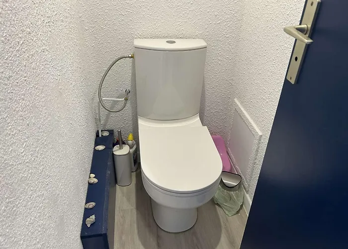 Renove, 4 Couchages, Proche Et Commerces, Parking Prive, Port Camargue - Fr-1-250-44 *