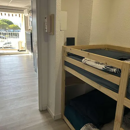 Apartment Renove, 4 Couchages, Proche Et Commerces, Parking Prive, Port Camargue - Fr-1-250-44