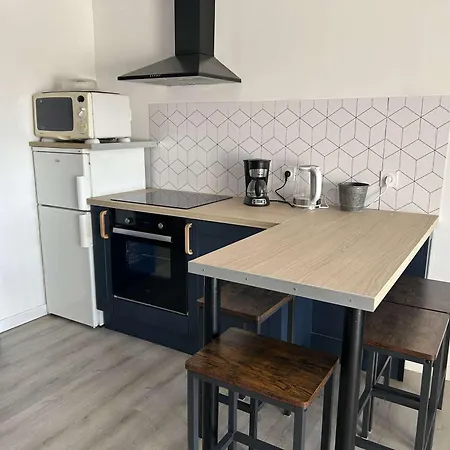 Apartment Renove, 4 Couchages, Proche Et Commerces, Parking Prive, Port Camargue - Fr-1-250-44 Le Grau-du-Roi