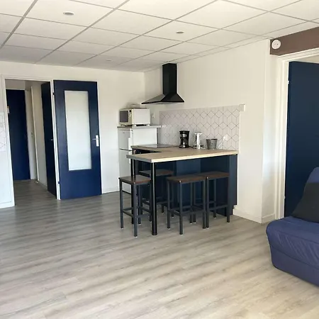 Apartment Renove, 4 Couchages, Proche Et Commerces, Parking Prive, Port Camargue - Fr-1-250-44